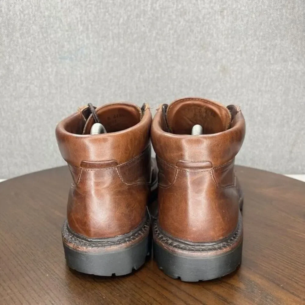 Allen Edmonds Cascade Chukka Boots‎ Men's 9.5B Brown Leather Vibram Moc Toe 6164
